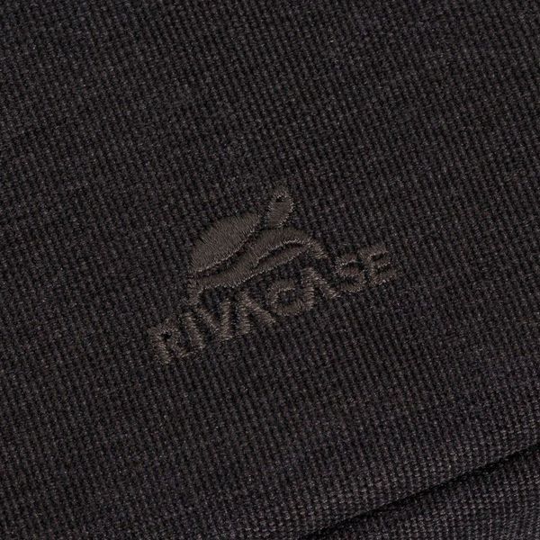 Чехол RIVACASE 7704 (Black) 7704 (Black) фото