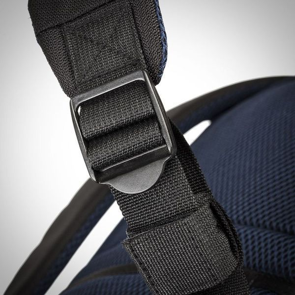 RivaCase 8460 чорний рюкзак для ноутбука 17 дюймів. 8460 (Black) 8460 (Black) фото