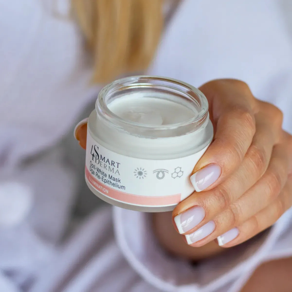 Освітлювальна відновлювальна маска для тьмяної шкіри Smart4Derma Opti-White Mask DGA Re-Epithelium 300 мл Smart4Derma847 фото